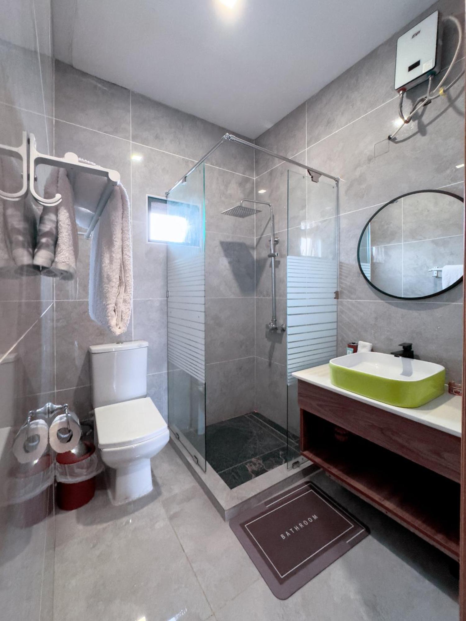 Euro Homes Hotel Accra Exteriör bild